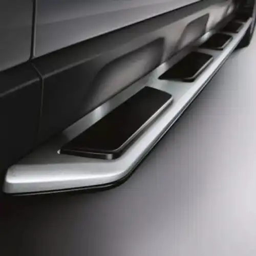 Подножка 8R0071065A VAG
