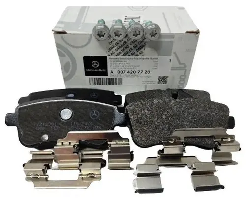 Тормозные колодки дисковые MB 007 420 77 20