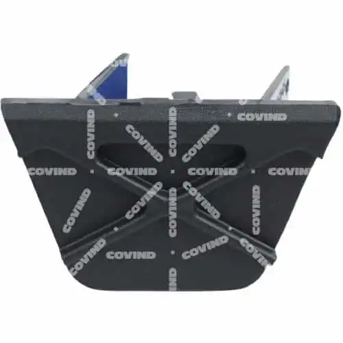 CAP ON BUMPER RH 135/82 COVIND